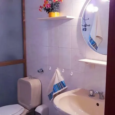 Homeholidays Mare 펜션 로칼루메라